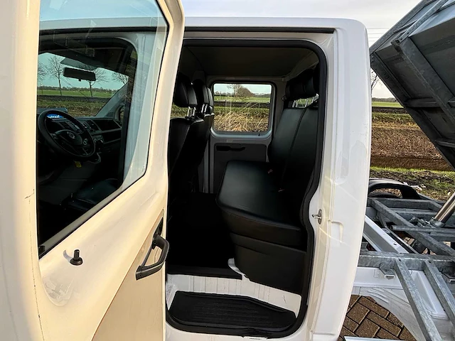 Volkswagen - transporter - 2.0 tdi l2h1 dc - 2018 - van - afbeelding 15 van  35