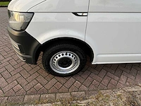 Volkswagen - transporter - 2.0 tdi l2h1 dc - 2018 - van - afbeelding 24 van  35