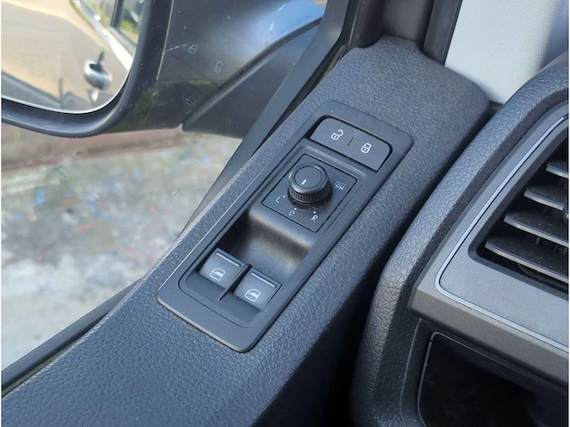 Volkswagen - transporter - 2.0 tdi l2h2 highline - van | vs-667-d - afbeelding 10 van  22