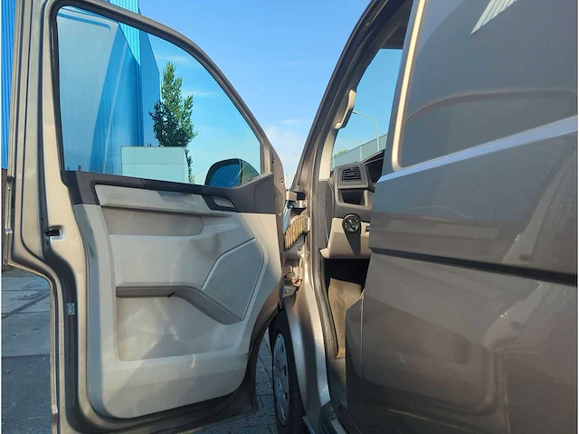 Volkswagen - transporter - 2.0 tdi l2h2 highline - van | vs-667-d - afbeelding 11 van  22