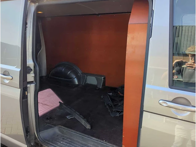 Volkswagen - transporter - 2.0 tdi l2h2 highline - van | vs-667-d - afbeelding 20 van  22