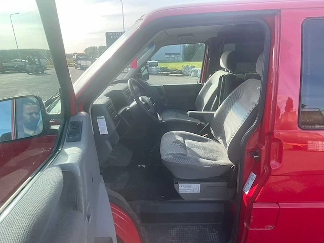 Volkswagen - transporter - 2.5 tdi 292 dc - bedrijfswagen - afbeelding 9 van  26