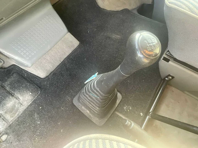 Volkswagen - transporter - 2.5 tdi 292 dc - bedrijfswagen - afbeelding 16 van  26