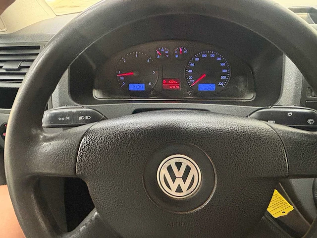 Volkswagen - transporter - 2.5 tdi 340 dc - 2007 - van - afbeelding 3 van  27