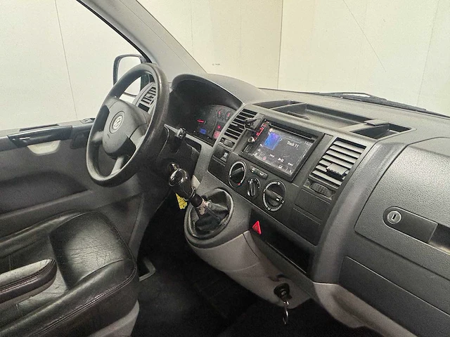 Volkswagen - transporter - 2.5 tdi 340 dc - 2007 - van - afbeelding 16 van  27