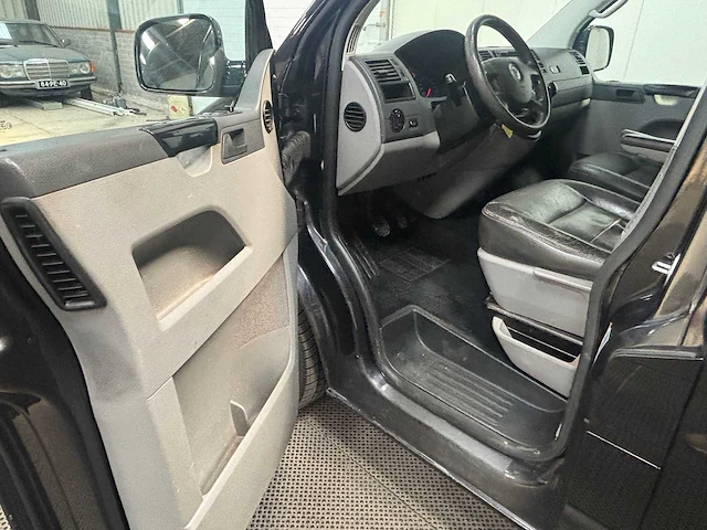 Volkswagen - transporter - 2.5 tdi 340 dc - 2007 - van - afbeelding 26 van  27