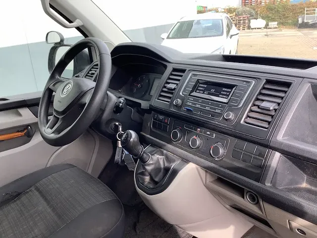Volkswagen - transporter - bedrijfswagen - afbeelding 2 van  18