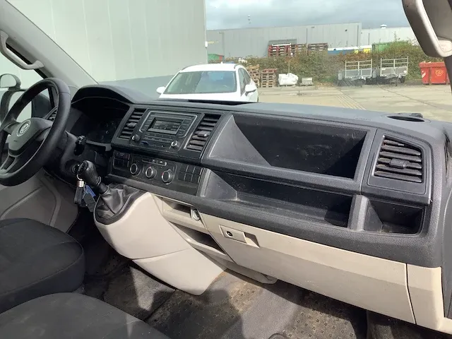 Volkswagen - transporter - bedrijfswagen - afbeelding 16 van  18