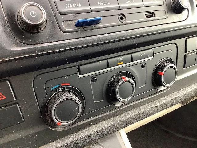 Volkswagen - transporter - bedrijfswagen - afbeelding 18 van  18