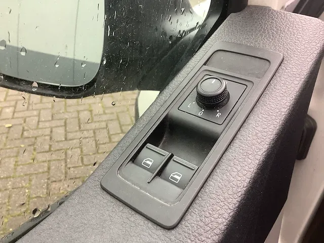 Volkswagen - transporter - bedrijfswagen - afbeelding 6 van  18