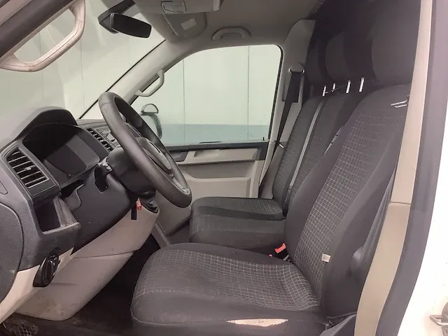 Volkswagen - transporter - bedrijfswagen - afbeelding 18 van  18