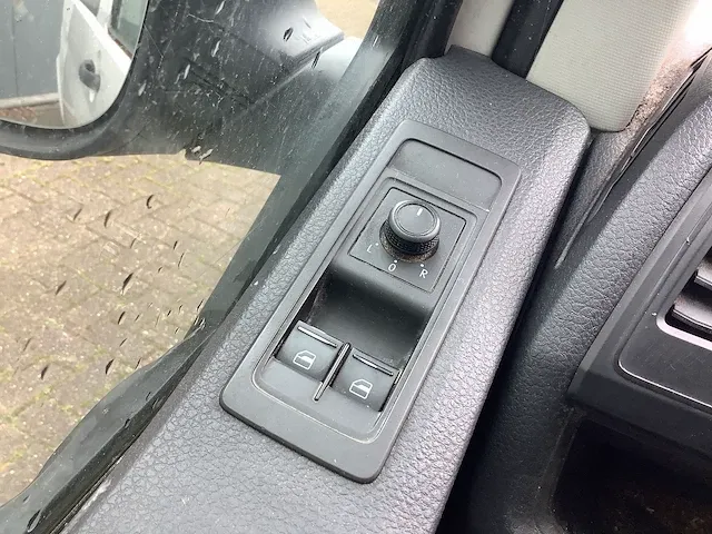 Volkswagen - transporter - bedrijfswagen - afbeelding 6 van  19