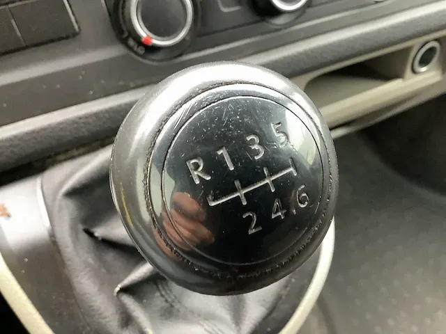 Volkswagen - transporter - bedrijfswagen - afbeelding 10 van  19