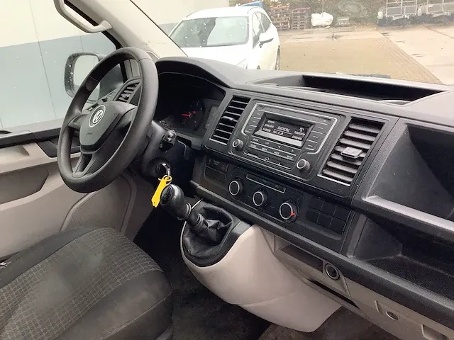 Volkswagen - transporter - bedrijfswagen - afbeelding 19 van  19