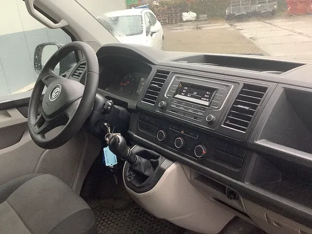 Volkswagen - transporter - bedrijfswagen - afbeelding 15 van  16