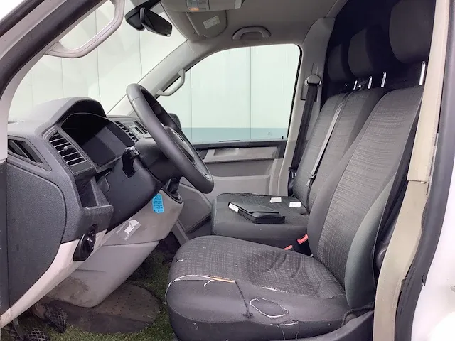 Volkswagen - transporter - bedrijfswagen - afbeelding 15 van  17