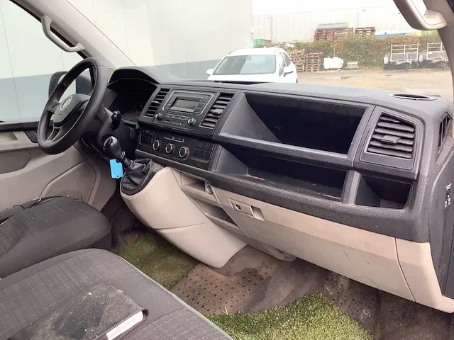 Volkswagen - transporter - bedrijfswagen - afbeelding 16 van  17