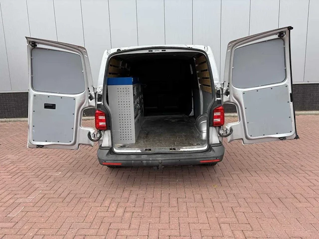 Volkswagen - transporter - bedrijfswagen - afbeelding 13 van  25