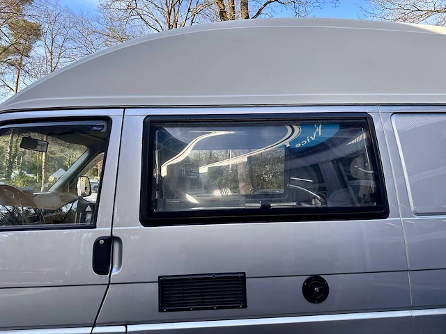 Volkswagen - transporter - camper - 2001 - afbeelding 9 van  15