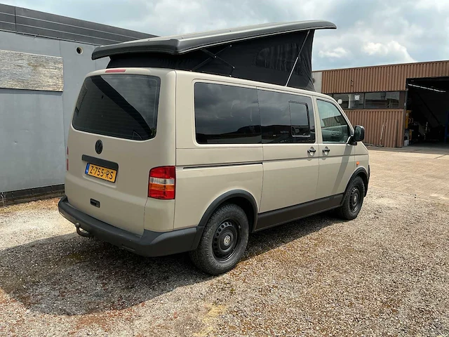 Volkswagen - transporter - kampeerwagen - camper - afbeelding 4 van  10