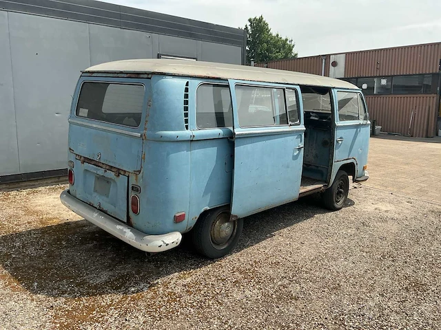 Volkswagen - transporter - oldtimer - afbeelding 3 van  9