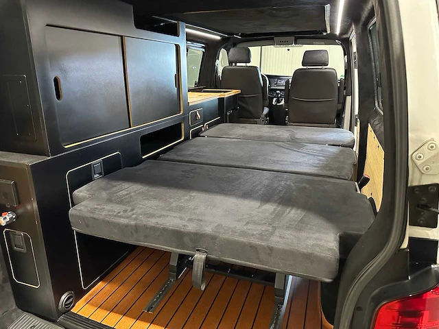 Volkswagen - transporter - t6 2.0tdi - camper euro 6 pools kenteken. - afbeelding 30 van  42