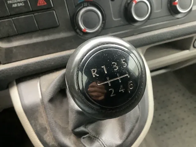 Volkswagen - transporter dc - bedrijfswagen - afbeelding 9 van  17