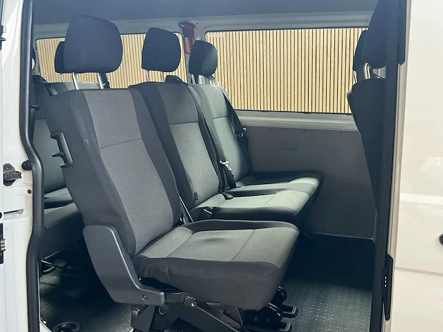 Volkswagen - transporter kombi - 2.0 tsi l2h1 - personenauto - afbeelding 9 van  14