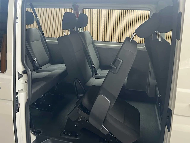 Volkswagen - transporter kombi - 2.0 tsi l2h1 - personenauto - afbeelding 9 van  13