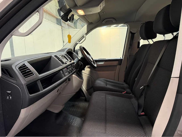 Volkswagen - transporter kombi 2.0 tdi 150 pk - dsg - rhd - 9 persoons - personenbus - 2018 - afbeelding 5 van  32