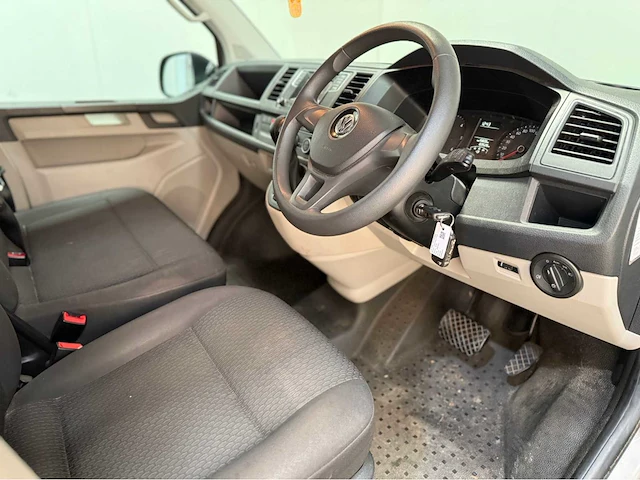 Volkswagen - transporter kombi 2.0 tdi 150 pk - dsg - rhd - 9 persoons - personenbus - 2018 - afbeelding 6 van  32