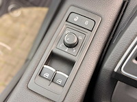 Volkswagen - transporter multivan - 2.0 tsi l1h1 4motion co - benzine - 2016 - 7 persoons - personenauto - afbeelding 8 van  46
