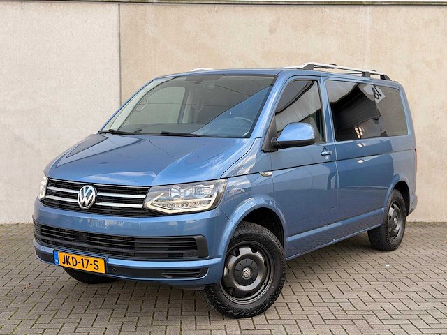 Volkswagen - transporter multivan - 2.0 tsi l1h1 4motion co - benzine - 2016 - 7 persoons - personenauto - afbeelding 1 van  46
