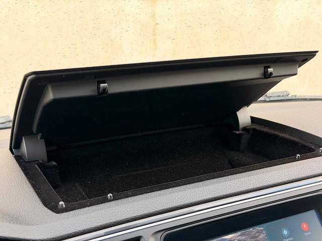 Volkswagen - transporter multivan - 2.0 tsi l1h1 4motion co - benzine - 2016 - 7 persoons - personenauto - afbeelding 25 van  46