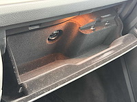 Volkswagen - transporter multivan - 2.0 tsi l1h1 4motion co - benzine - 2016 - 7 persoons - personenauto - afbeelding 27 van  46