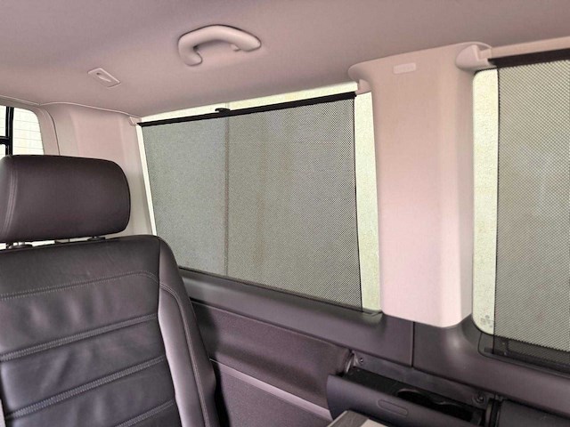 Volkswagen - transporter multivan - 2.0 tsi l1h1 4motion co - benzine - 2016 - 7 persoons - personenauto - afbeelding 31 van  46