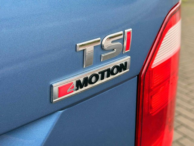 Volkswagen - transporter multivan - 2.0 tsi l1h1 4motion co - benzine - 2016 - 7 persoons - personenauto - afbeelding 44 van  46