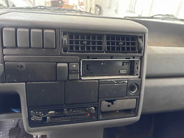 Volkswagen - transporter t4 dc- 1.8 292 - vv-84-rg - afbeelding 3 van  15