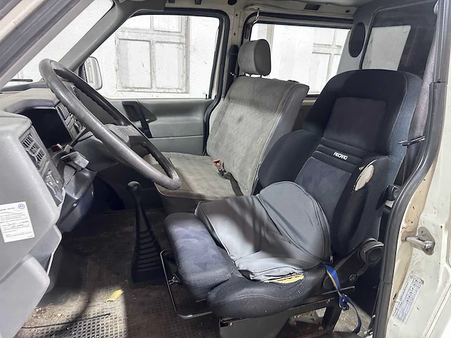 Volkswagen - transporter t4 dc- 1.8 292 - vv-84-rg - afbeelding 4 van  15