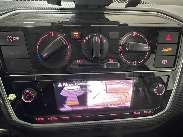 Volkswagen - up! - 1.0 - hzj-34-p - afbeelding 2 van  15