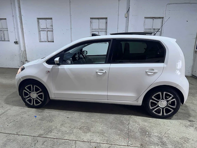 Volkswagen - up! - 1.0 cheer up! automaat- h-849-gd - afbeelding 12 van  21