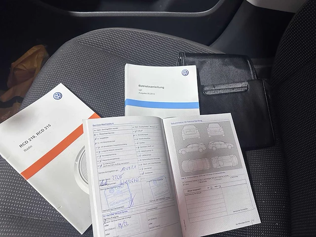 Volkswagen - up! - 1.0 groove up! automaat- n-940-xp - afbeelding 10 van  18
