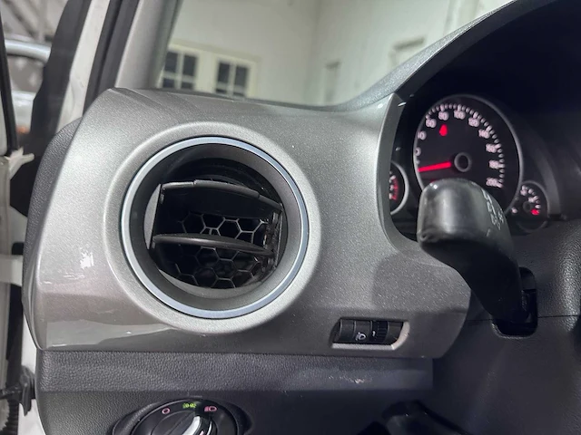 Volkswagen - up! - 1.0 high up! bluem. - p-588-rg - afbeelding 3 van  19