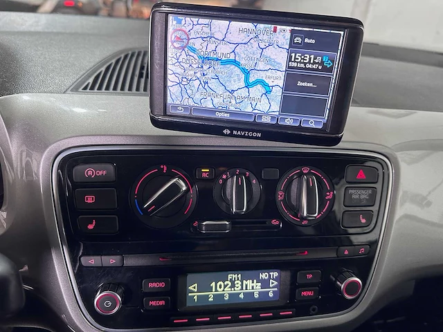 Volkswagen - up! - 1.0 high up! bluem. - p-588-rg - afbeelding 4 van  19