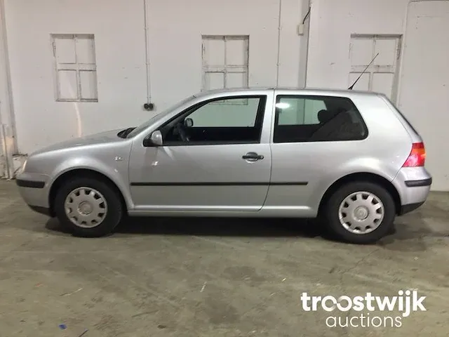 Volkswagen 1.4-16v golf 26-jt-jh - afbeelding 2 van  16