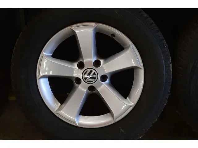 Volkswagen 16inch | 5x112 | good year winterbanden | - afbeelding 7 van  14