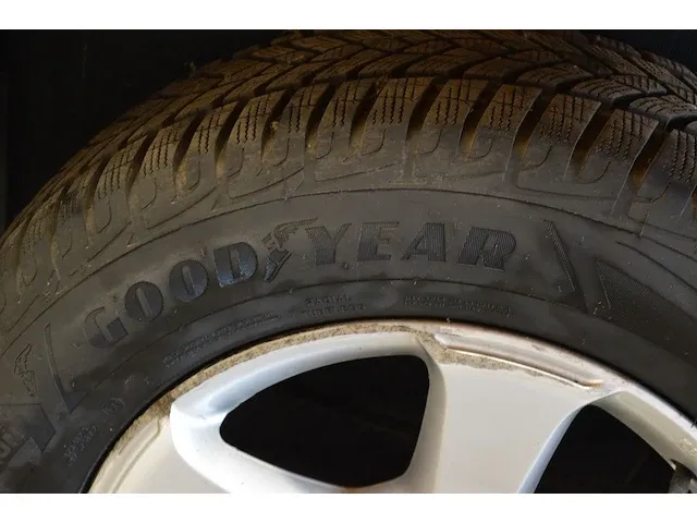 Volkswagen 16inch | 5x112 | good year winterbanden | - afbeelding 12 van  14
