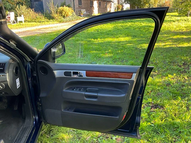 Volkswagen 2.5 tdi touareg 2004, vhn-98-p - afbeelding 24 van  40
