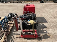 Volkswagen 4-cil dieselmotor met hydrauliektank - afbeelding 3 van  9