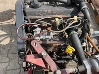 Volkswagen 4-cil dieselmotor met hydrauliektank - afbeelding 6 van  9